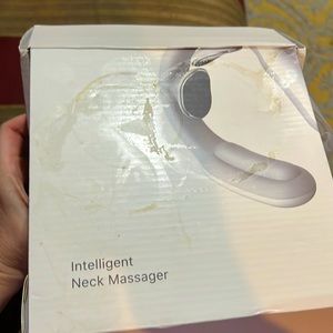 Neckology Neck massager